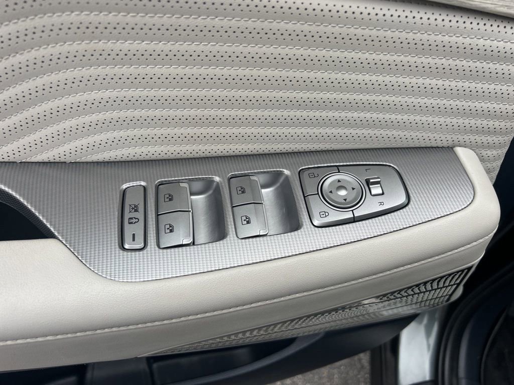 Used 2023 Hyundai Palisade Calligraphy image 21