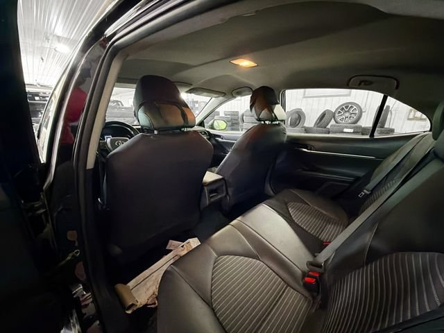 Used 2021 Toyota Camry SE FWD image 9