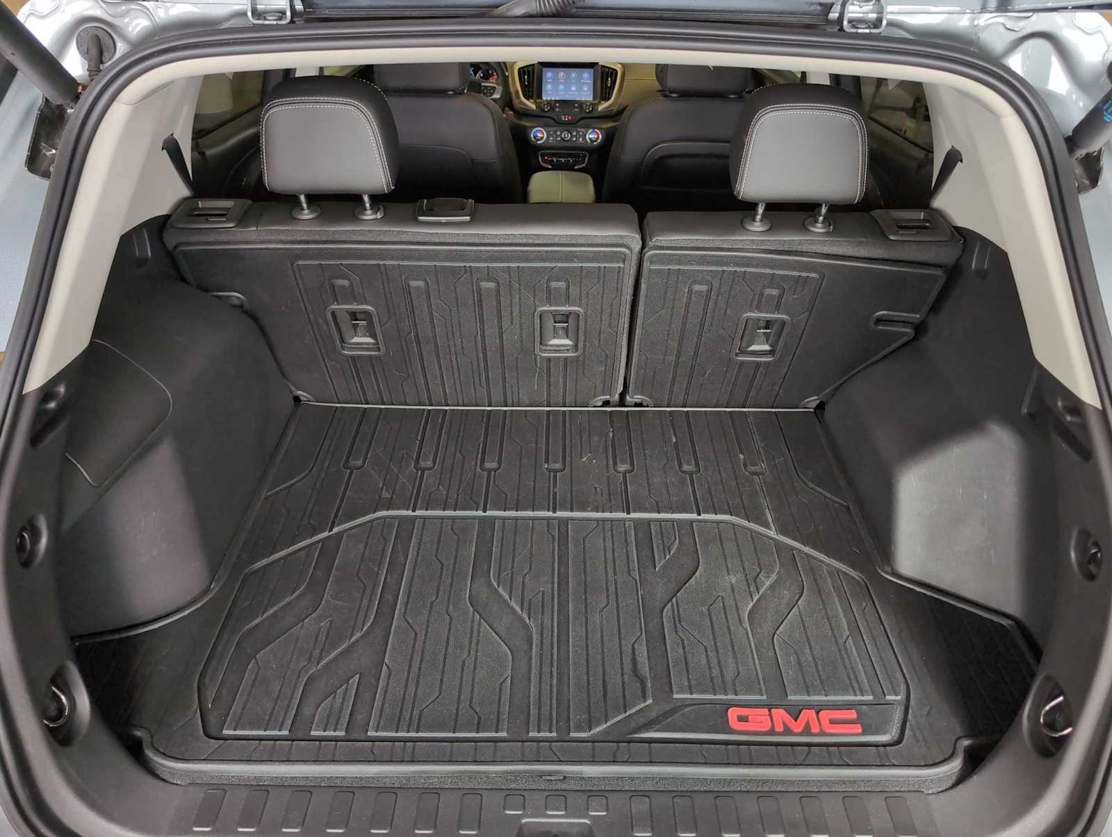 Used 2023 GMC Terrain Denali w/ Denali Premium Package image 27