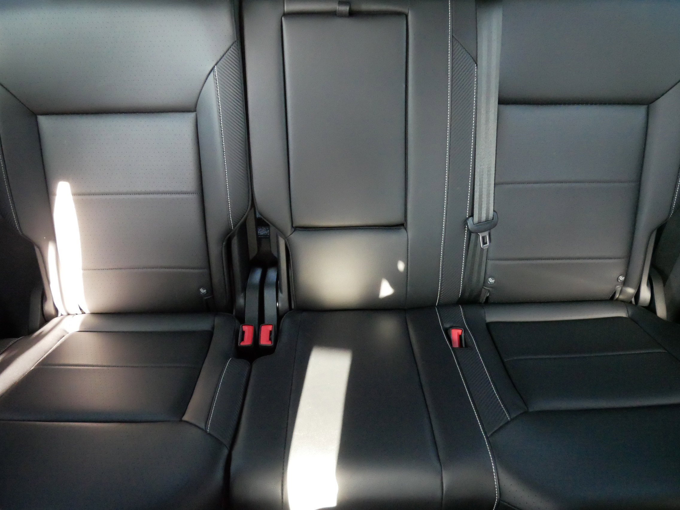 Used 2023 Volkswagen Atlas Cross Sport SEL R-Line image 13