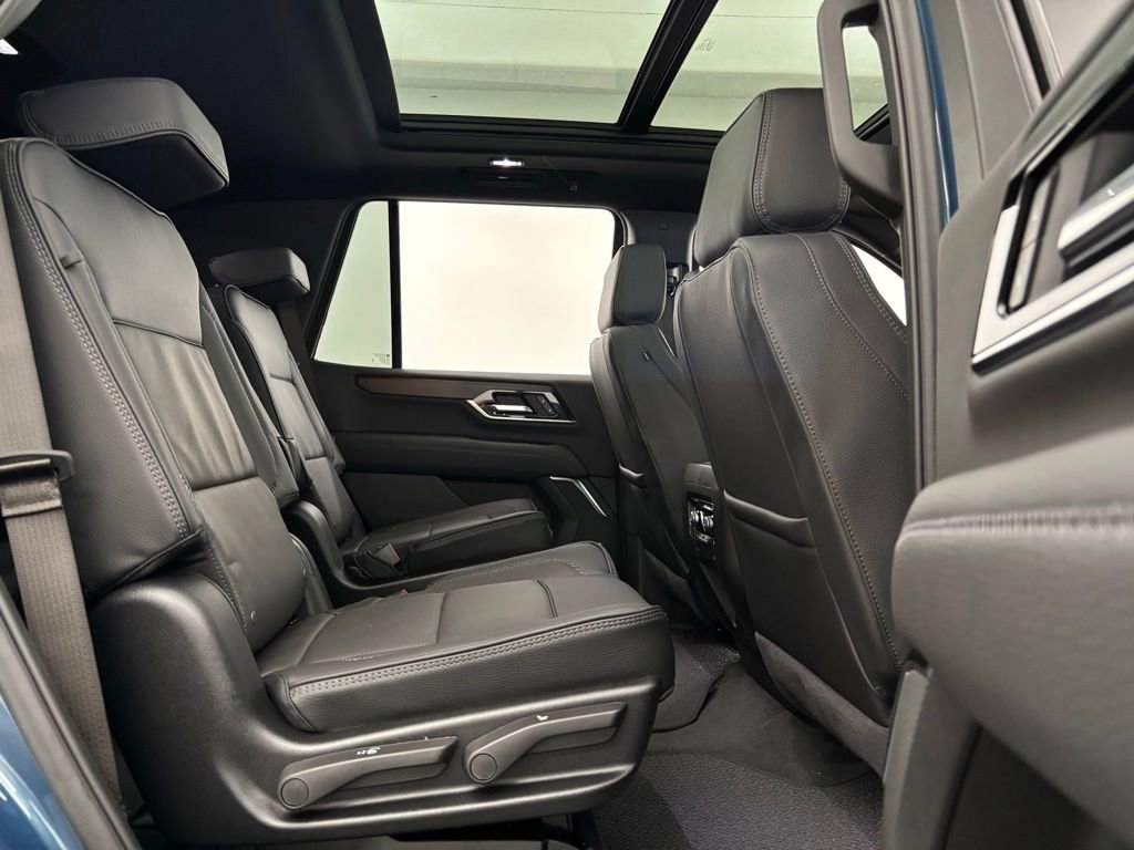 New 2026 GMC Yukon Denali w/ Sun & Power Step Package image 40