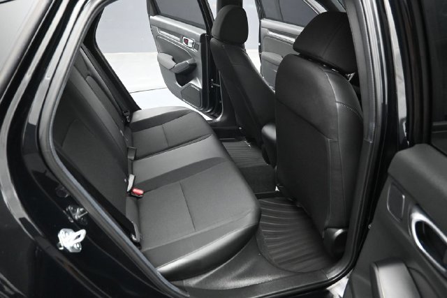 Used 2025 Honda Civic Sport image 27