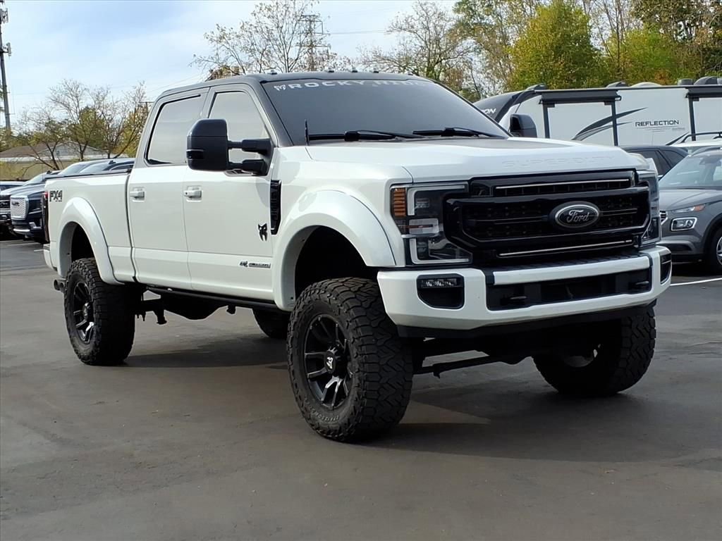 Used 2022 Ford F250 Lariat w/ Black Appearance Package image 7
