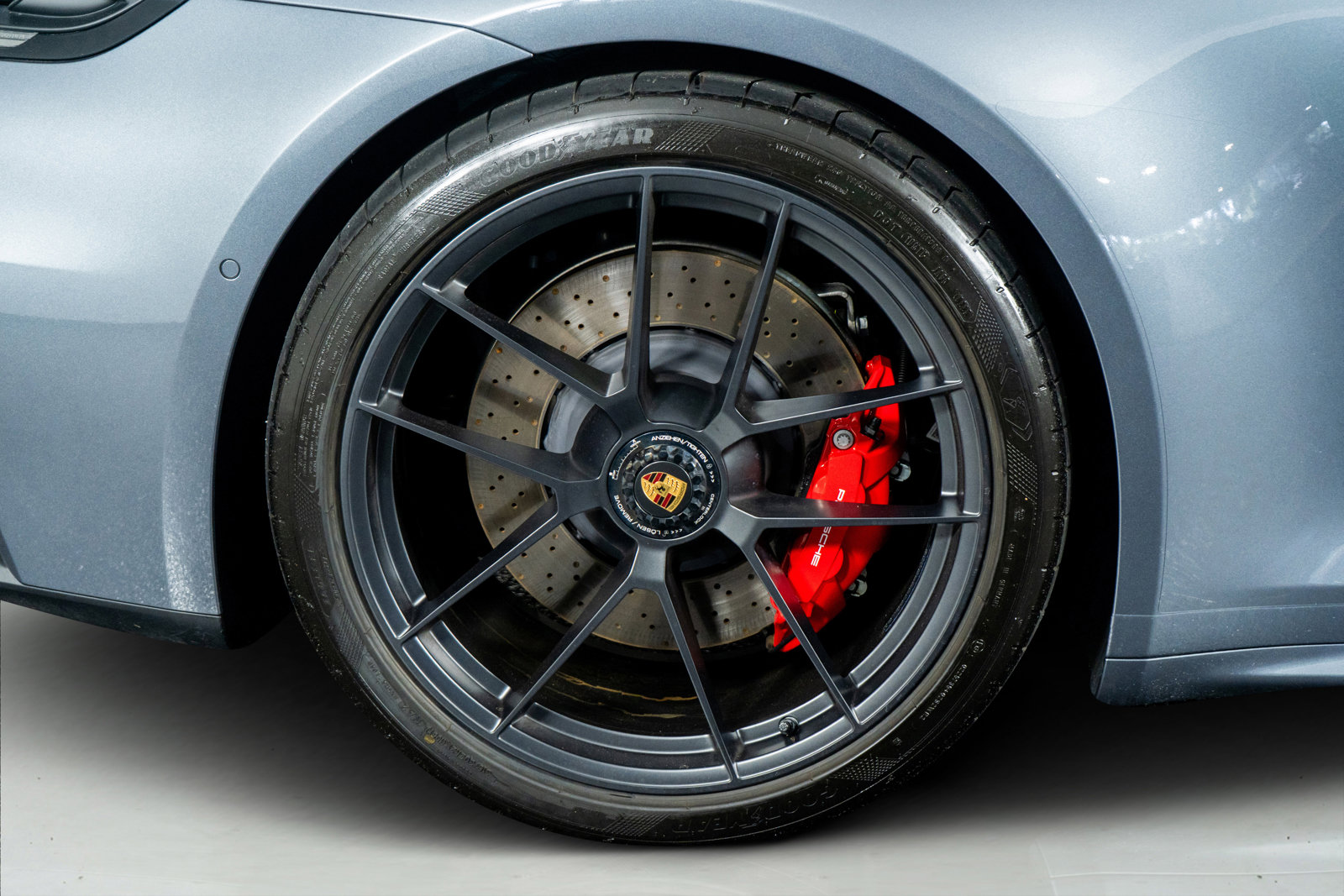 Used 2025 Porsche 911 Carrera 4 GTS image 29