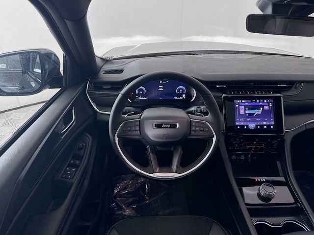 New 2025 Jeep Grand Cherokee L Altitude image 22