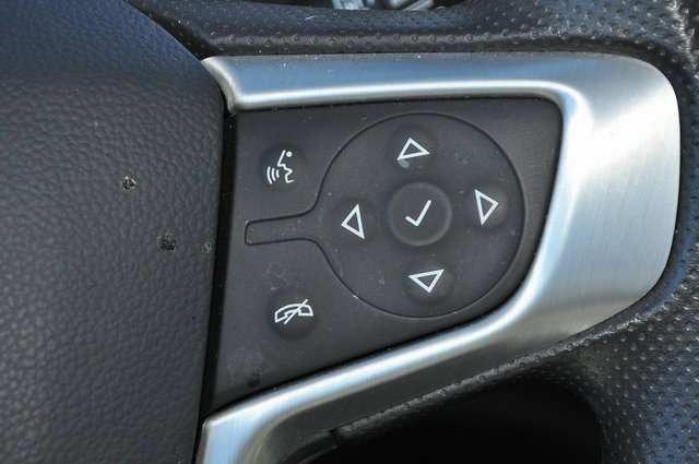 Used 2023 GMC Acadia SLE w/ Driver Convenience Package image 29