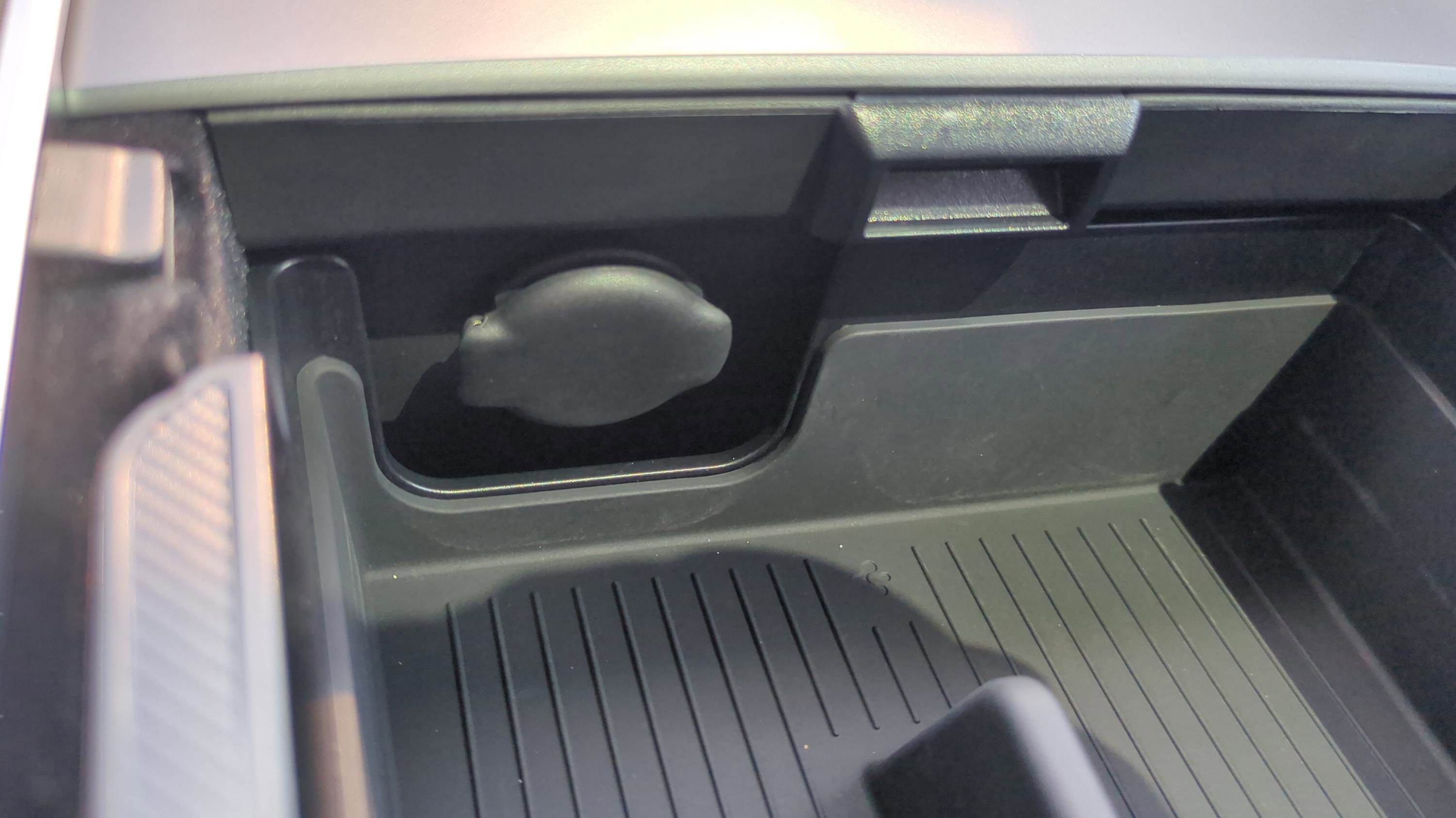 Used 2024 Tesla Model Y Long Range image 20