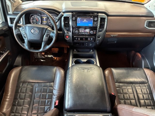 Used 2017 Nissan Titan Platinum Reserve RWD image 18