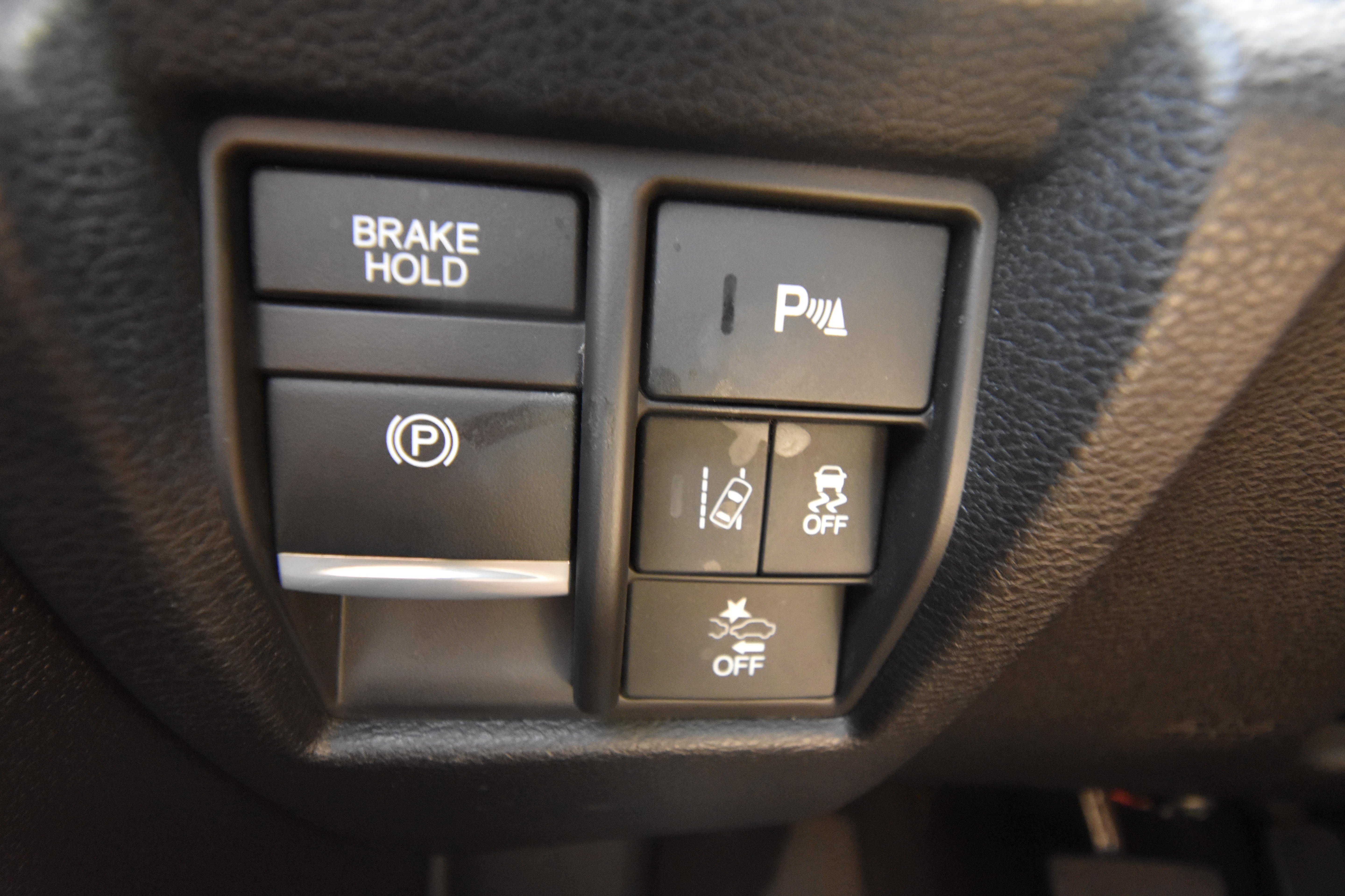 Used 2020 Acura MDX w/ Technology Package AWD/4WD image 18