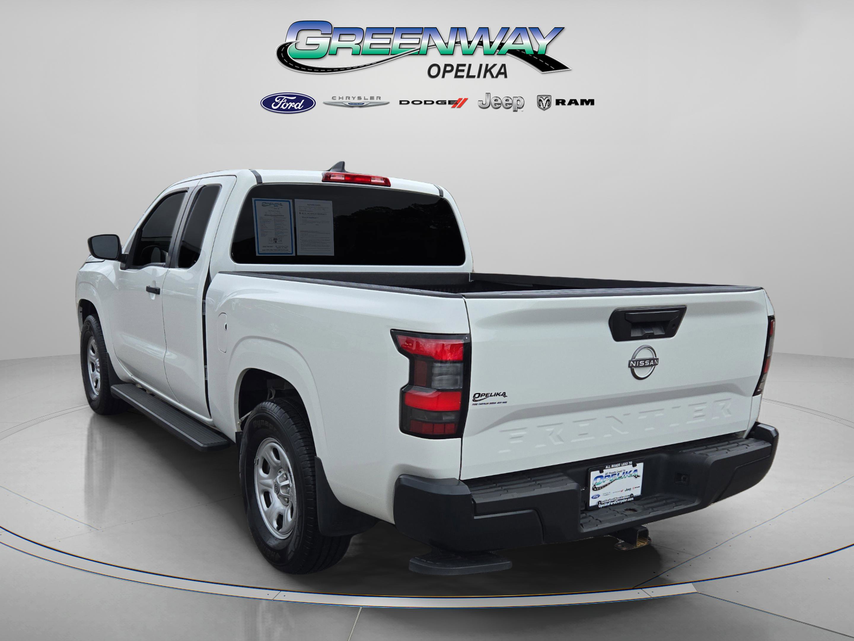 Used 2023 Nissan Frontier S image 5