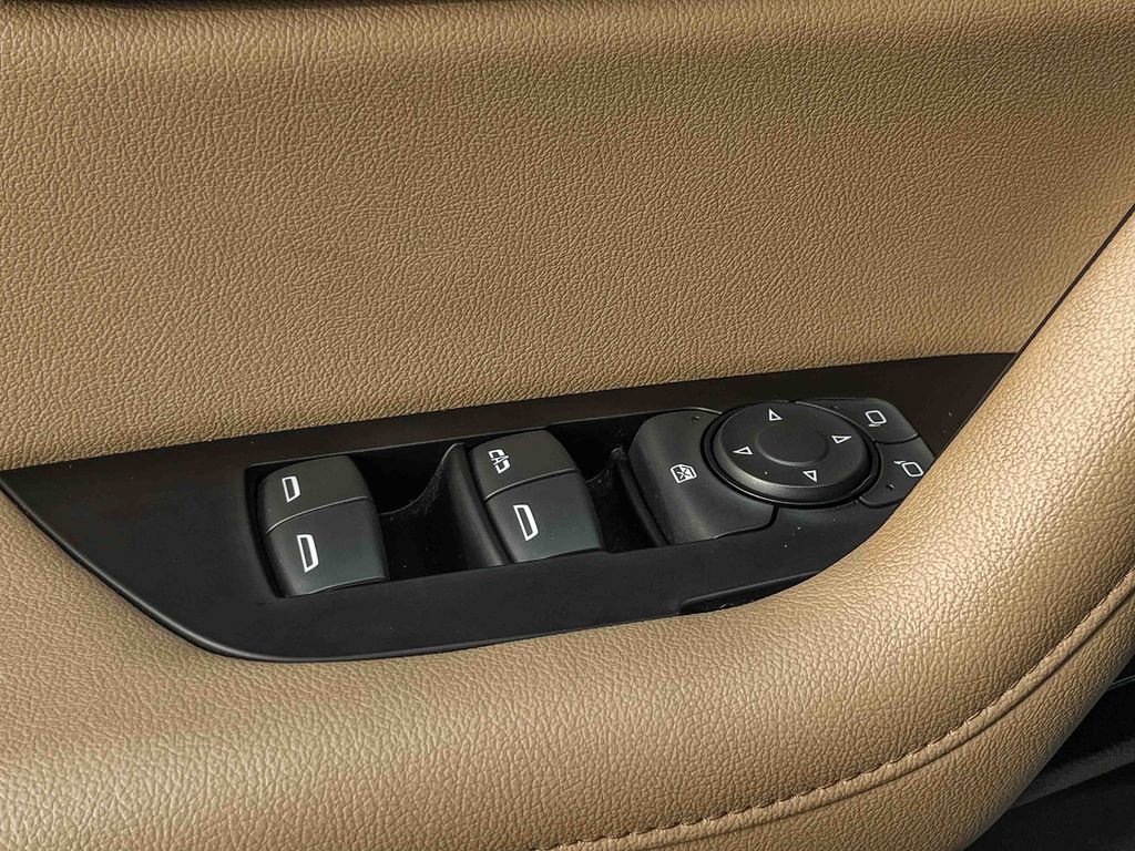 Used 2019 Chevrolet Blazer Premier w/ Sun and Wheels Package image 45