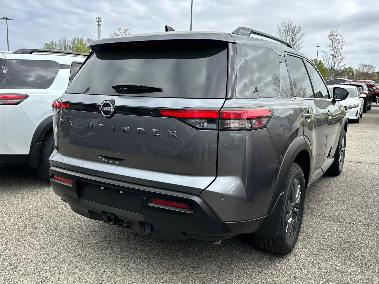 New 2026 Nissan Pathfinder SV w/ SV Premium Package image 4