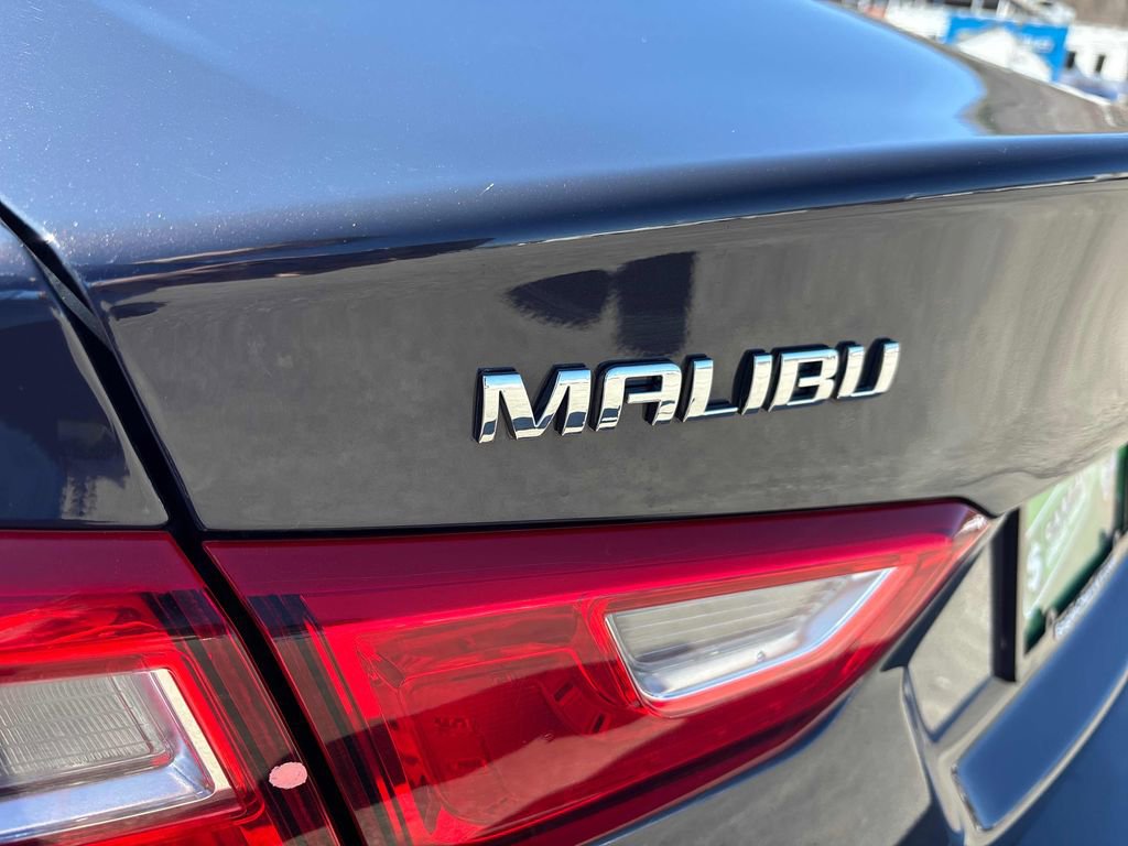Used 2025 Chevrolet Malibu LT image 30