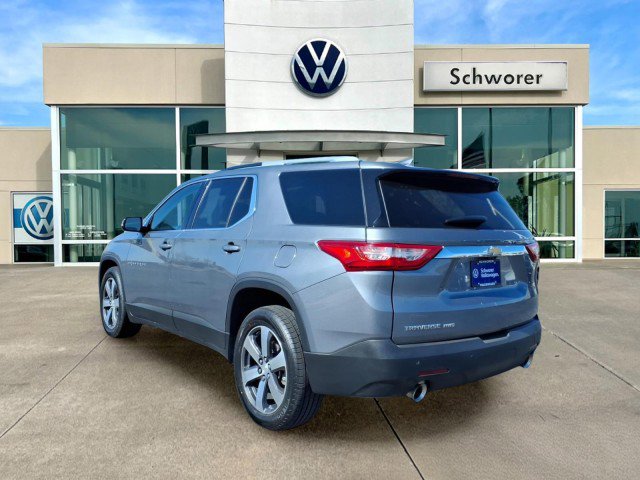 Used 2018 Chevrolet Traverse LT image 2