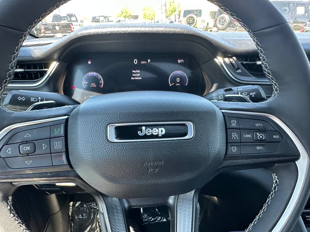 Certified 2025 Jeep Grand Cherokee L Altitude AWD/4WD image 26