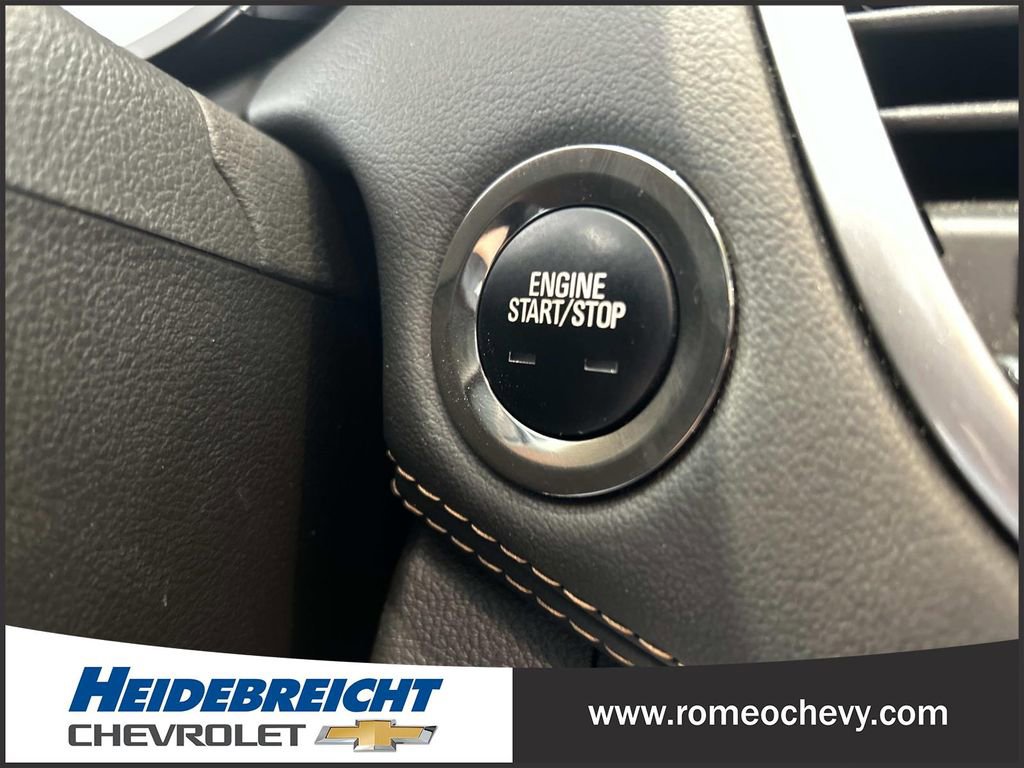 Certified 2022 Chevrolet Trax LT w/ LT Convenience Package AWD/4WD image 28