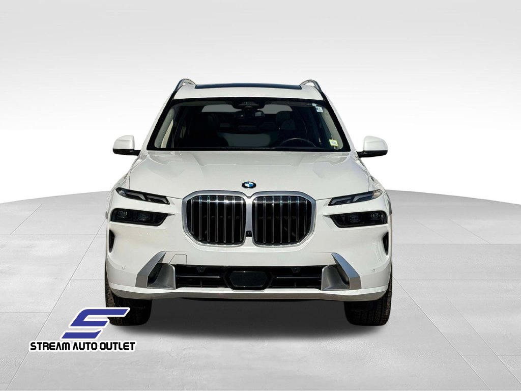 Used 2026 BMW X7 xDrive40i AWD/4WD image 2