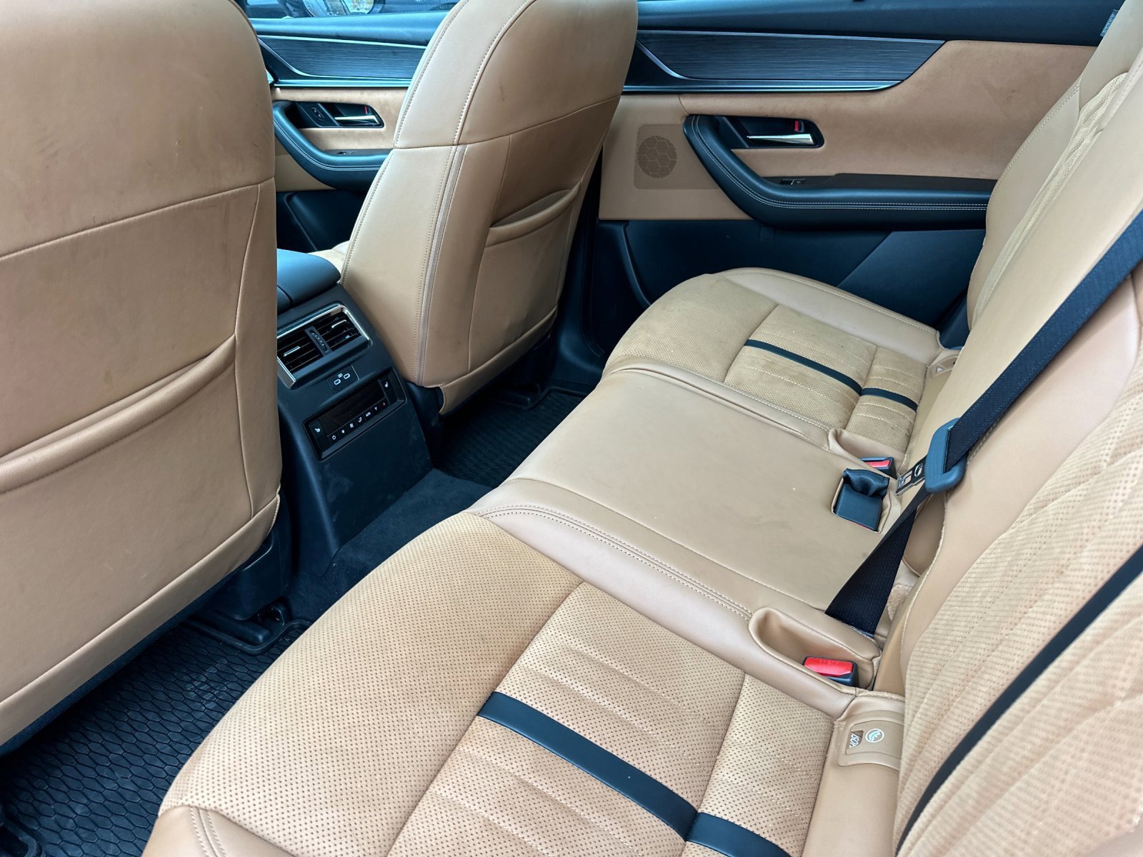 Certified 2025 MAZDA CX-70 3.3 Turbo S w/ Premium Plus image 12