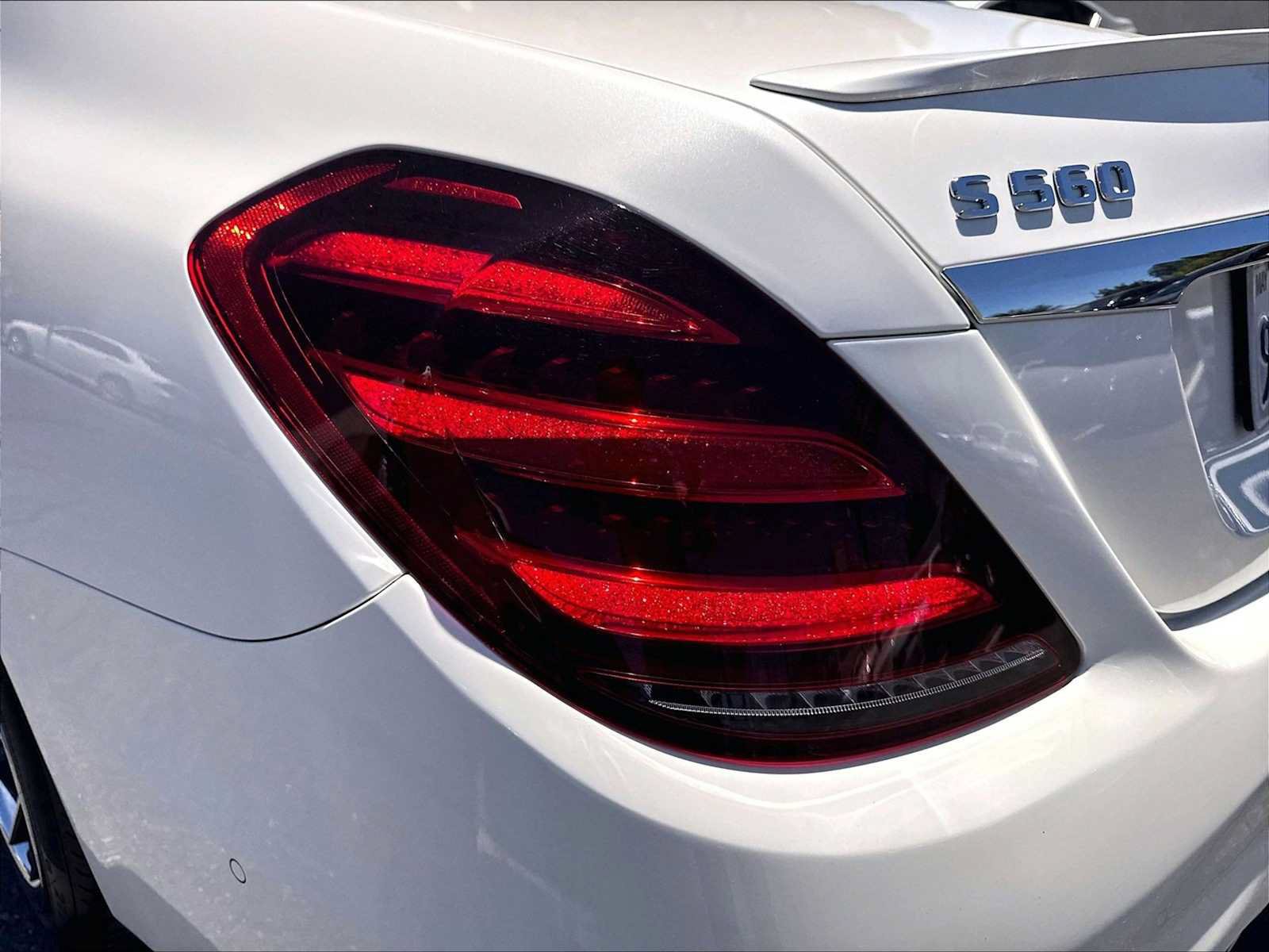 Used 2018 Mercedes-Benz S 560 Sedan image 31