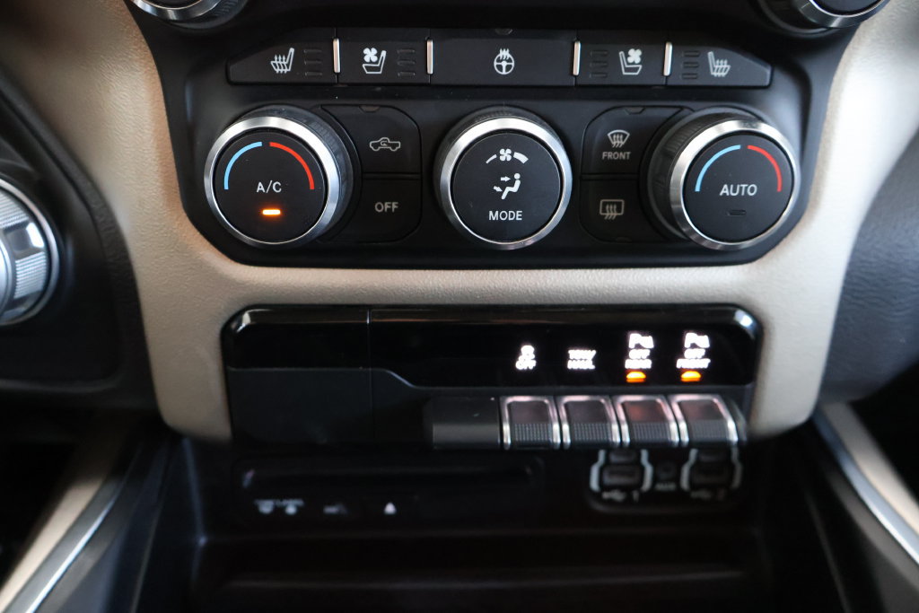 Used 2019 RAM 1500 Laramie AWD/4WD image 39