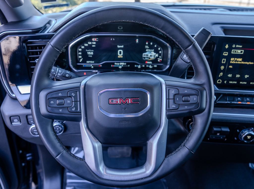 Used 2025 GMC Sierra 1500 SLT AWD/4WD image 5