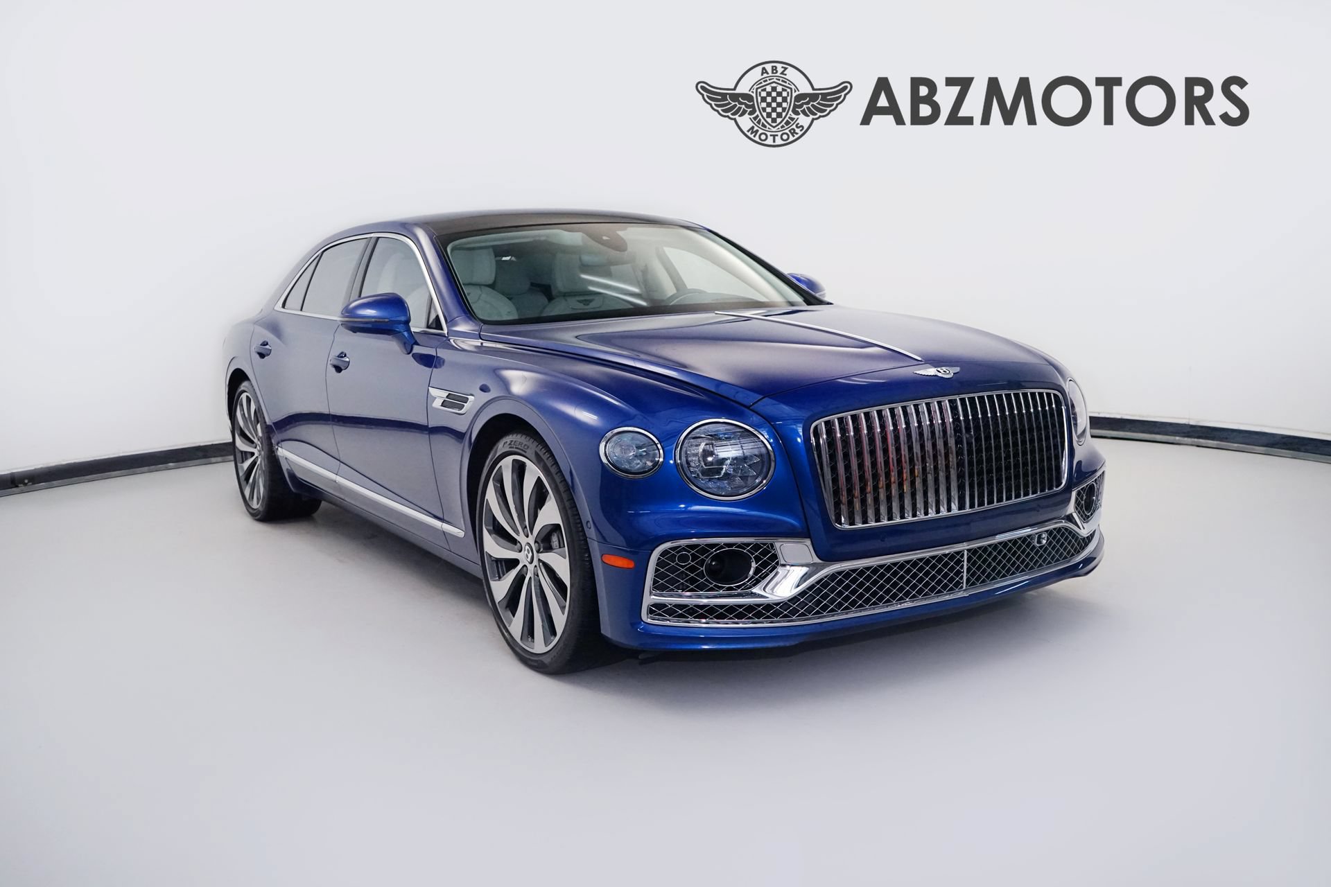 Used 2022 Bentley Flying Spur V8