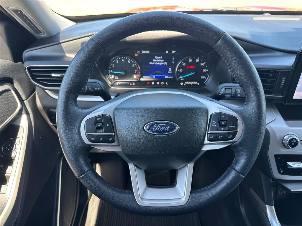 Used 2023 Ford Explorer XLT w/ Equipment Group 202A AWD/4WD image 13