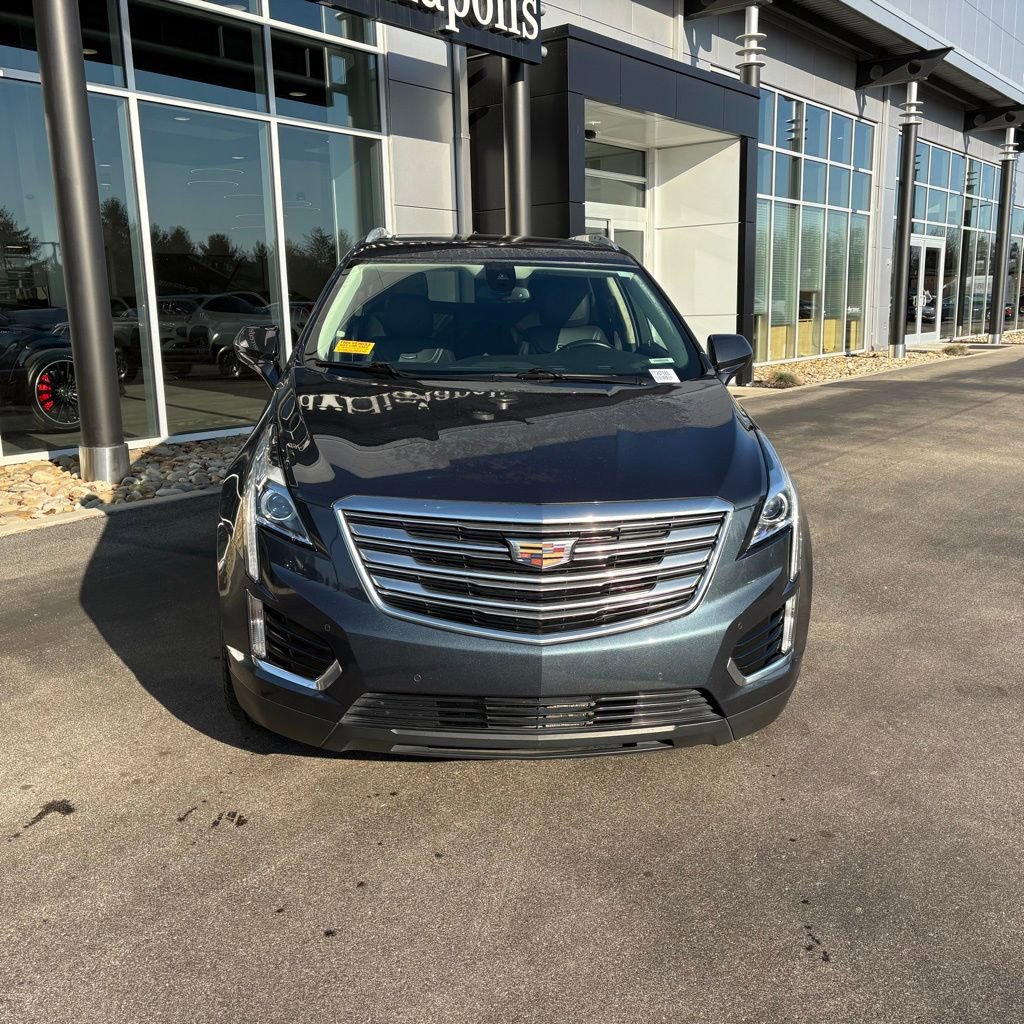 Used 2019 Cadillac XT5 Luxury image 2