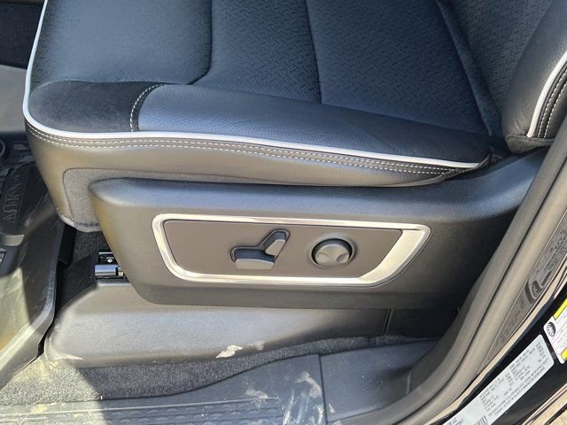 New 2026 RAM 1500 Laramie w/ Sport Appearance Package AWD/4WD image 10