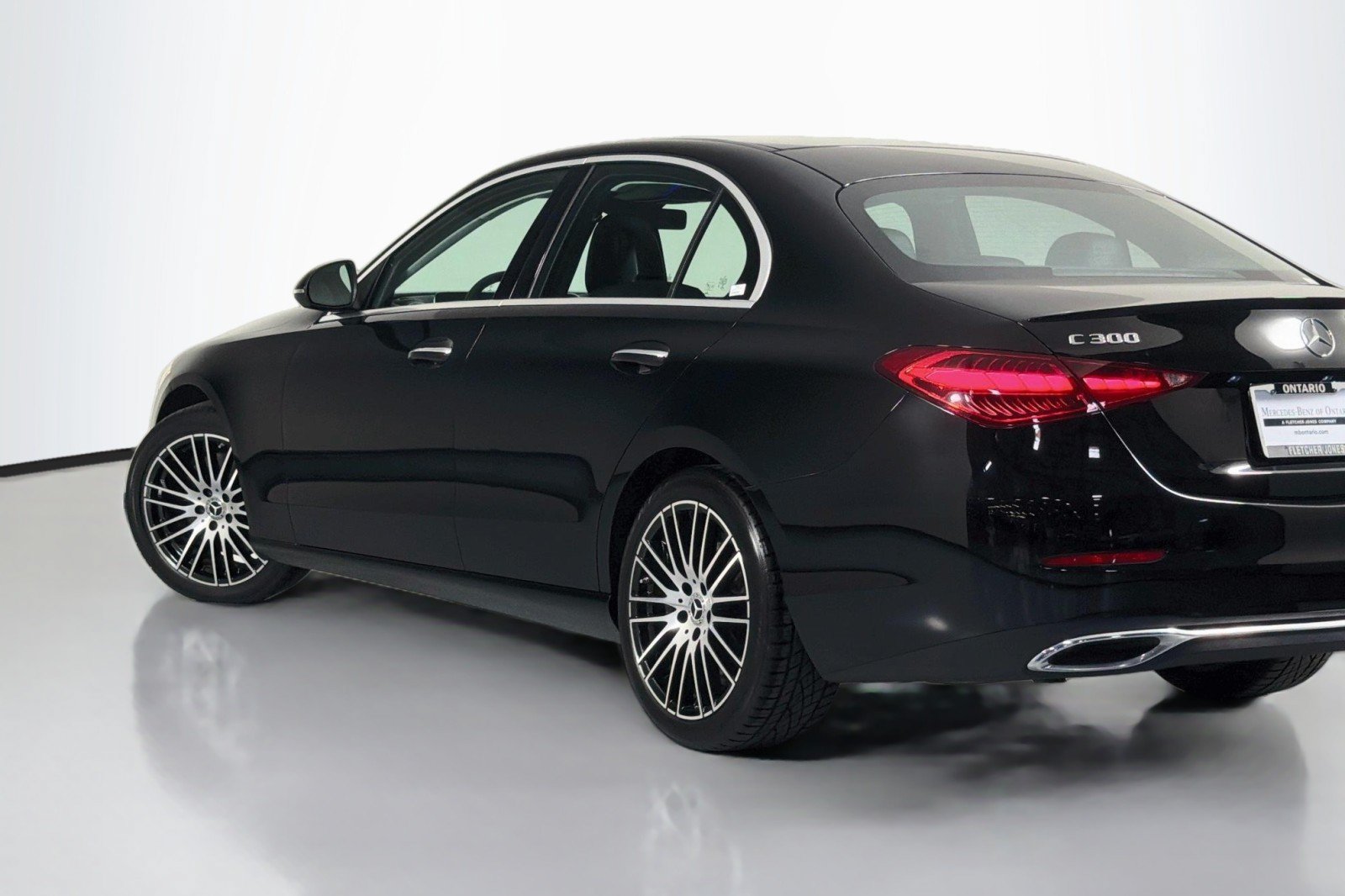 Used 2022 Mercedes-Benz C 300 Sedan image 15