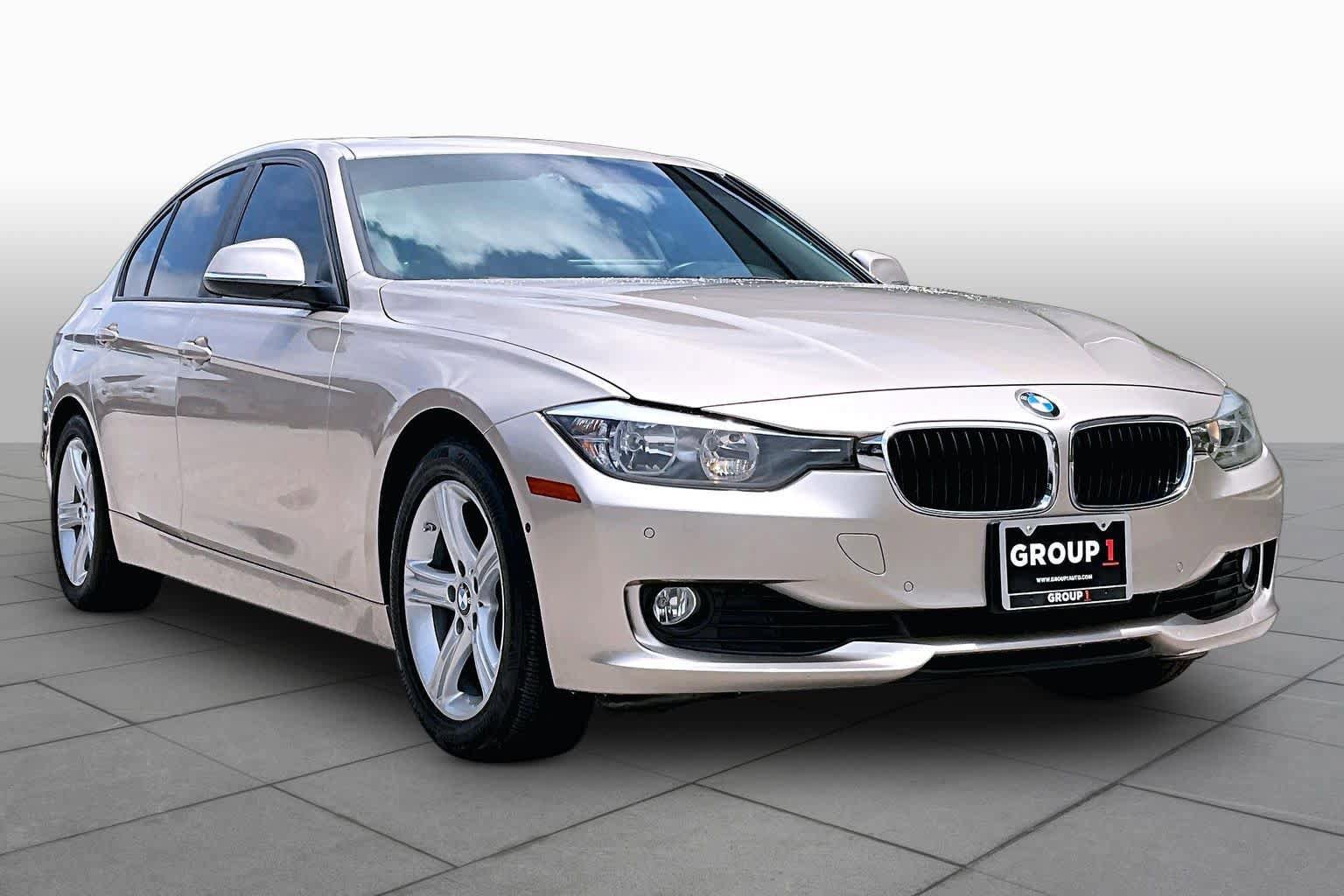 Used 2013 BMW 328i Sedan RWD image 3