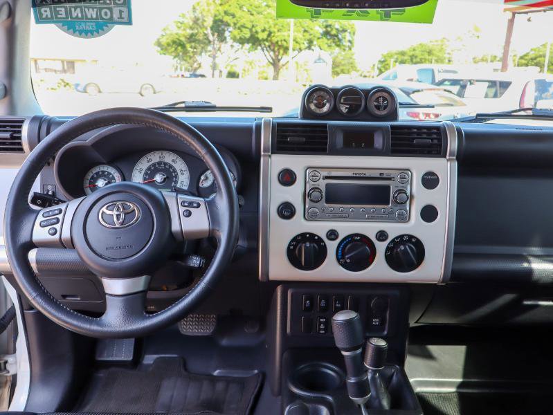 Used 2014 Toyota FJ Cruiser 4WD w/ Upgrade Package image 12