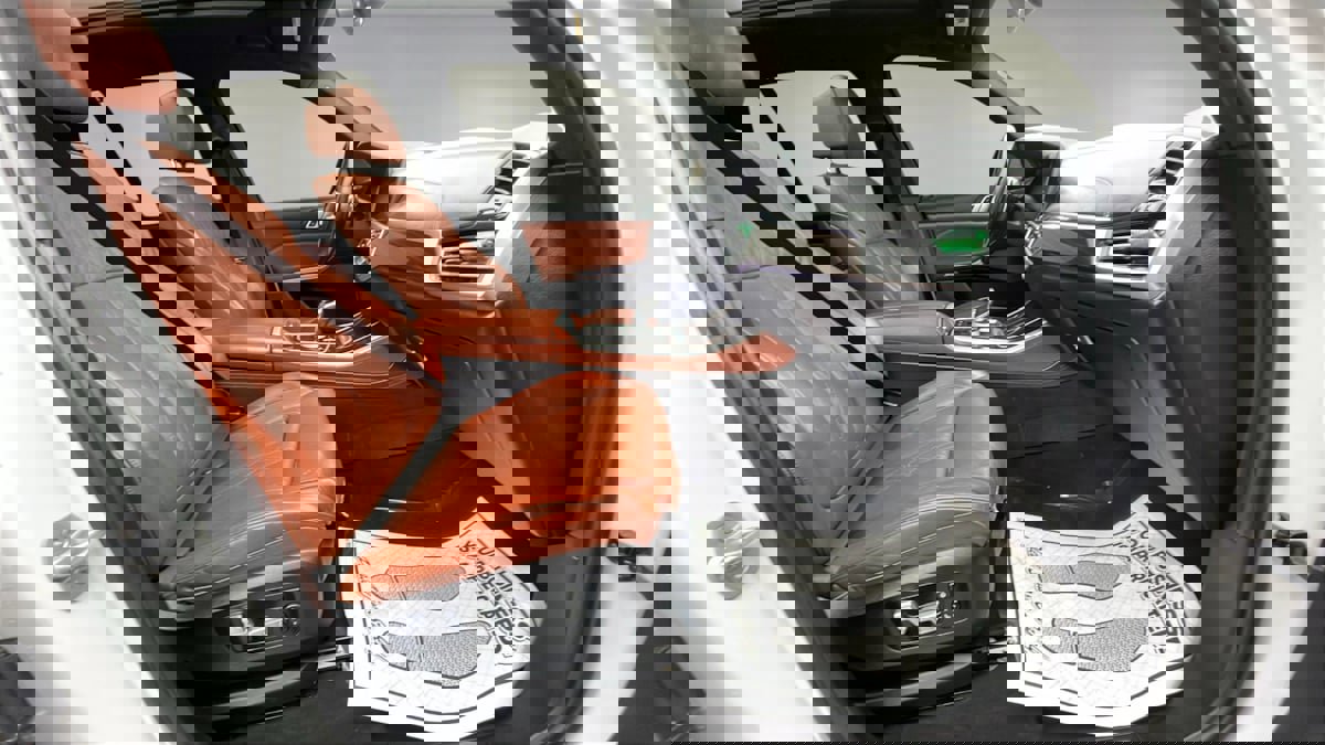 Used 2019 BMW X5 xDrive50i w/ M Sport Package image 13