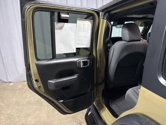 Used 2025 Jeep Wrangler Unlimited Sport AWD/4WD image 24