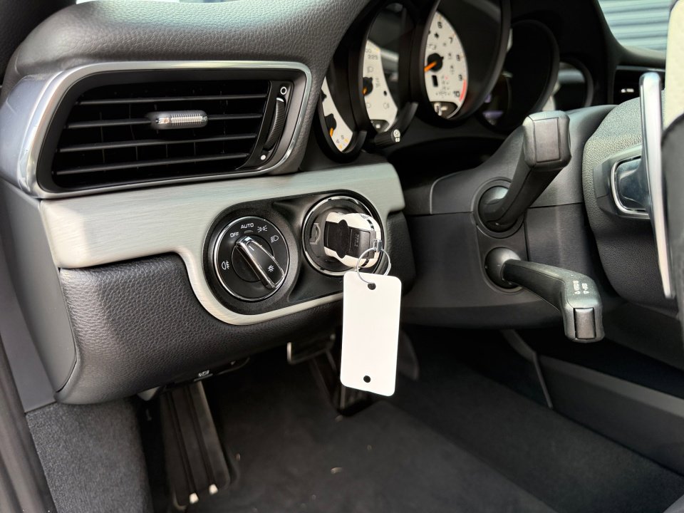 Certified 2015 Porsche 911 GT3 image 22