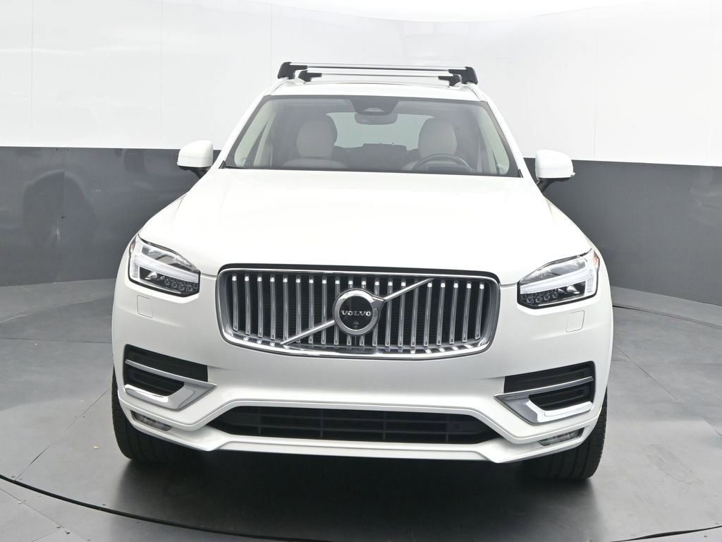Certified 2024 Volvo XC90 B6 Ultimate w/ Lounge Package image 10