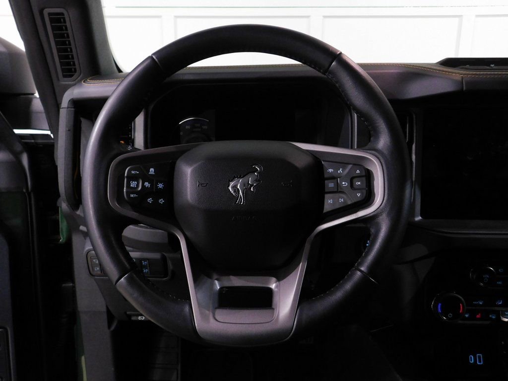 Used 2024 Ford Bronco Badlands image 46