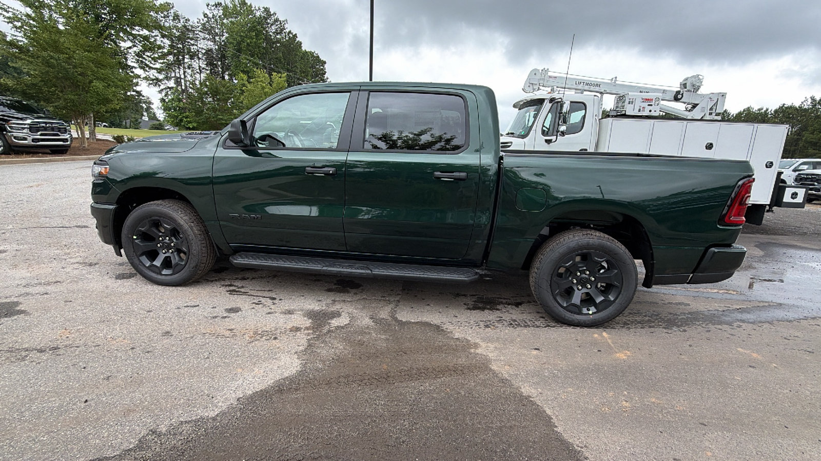 Certified 2026 RAM 1500 Express AWD/4WD image 11