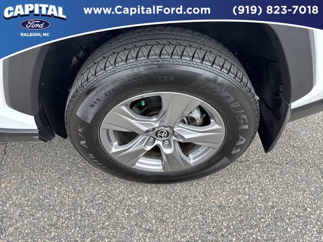 Used 2023 Toyota RAV4 XLE w/ Convenience Package image 13