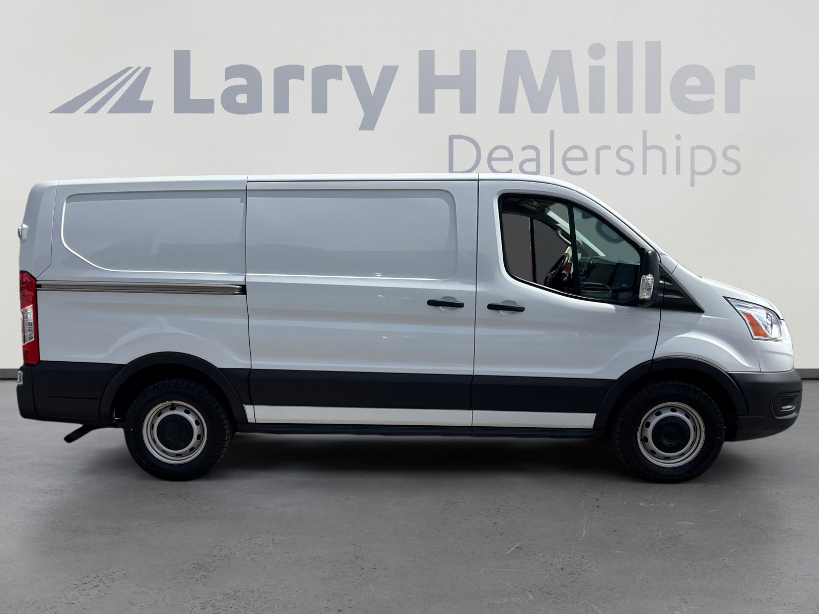Used 2022 Ford Transit 150 Low Roof w/ Load Area Protection Package image 6