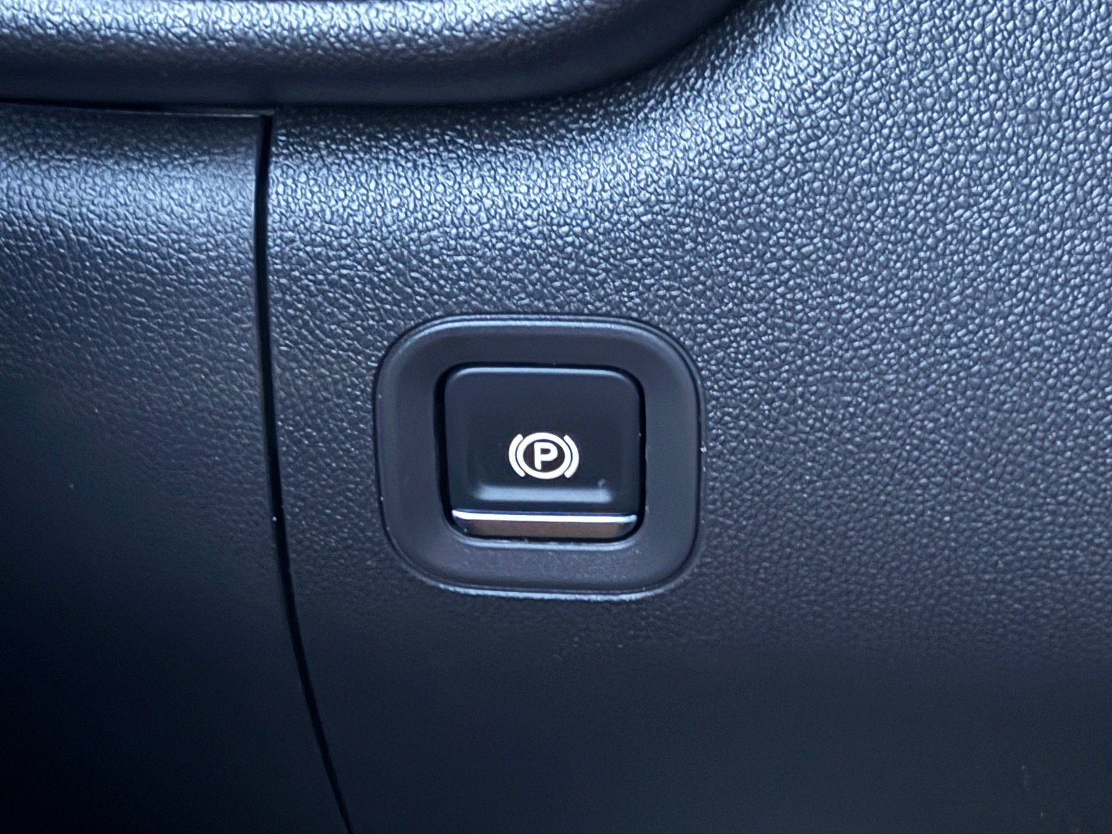 Used 2025 Chevrolet Silverado 1500 W/T RWD image 25