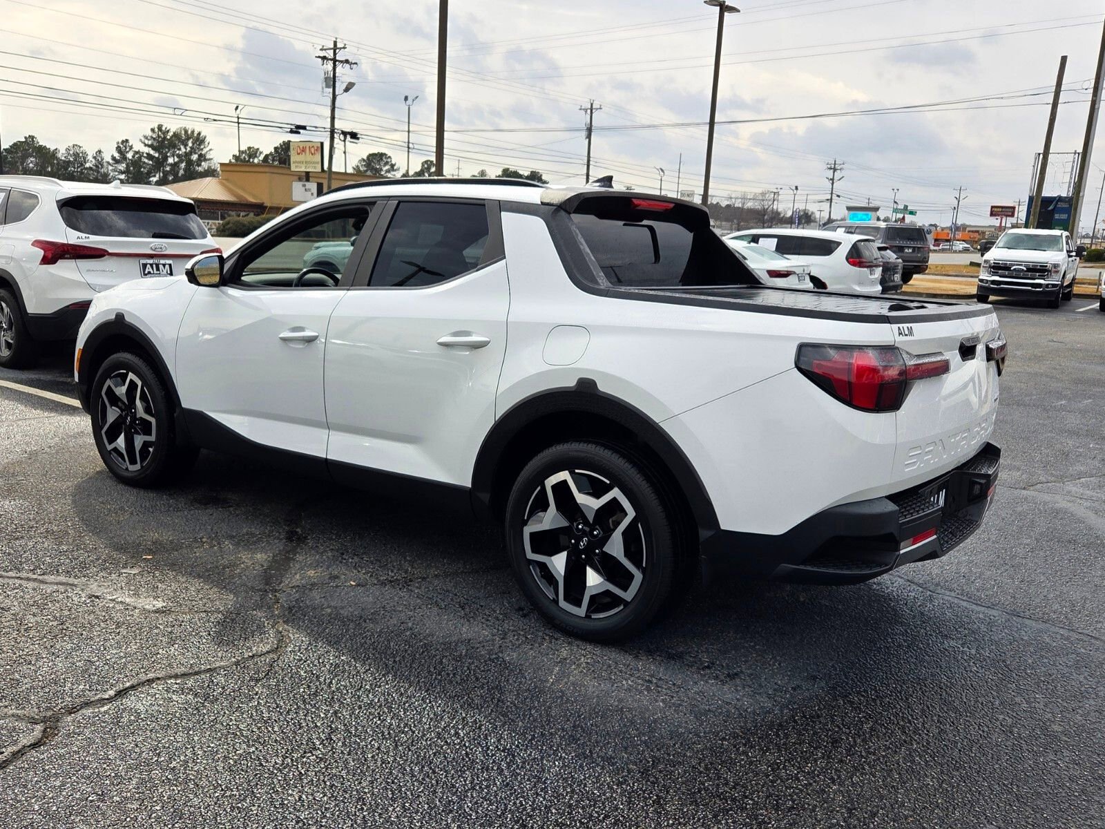 Used 2022 Hyundai Santa Cruz Limited image 9