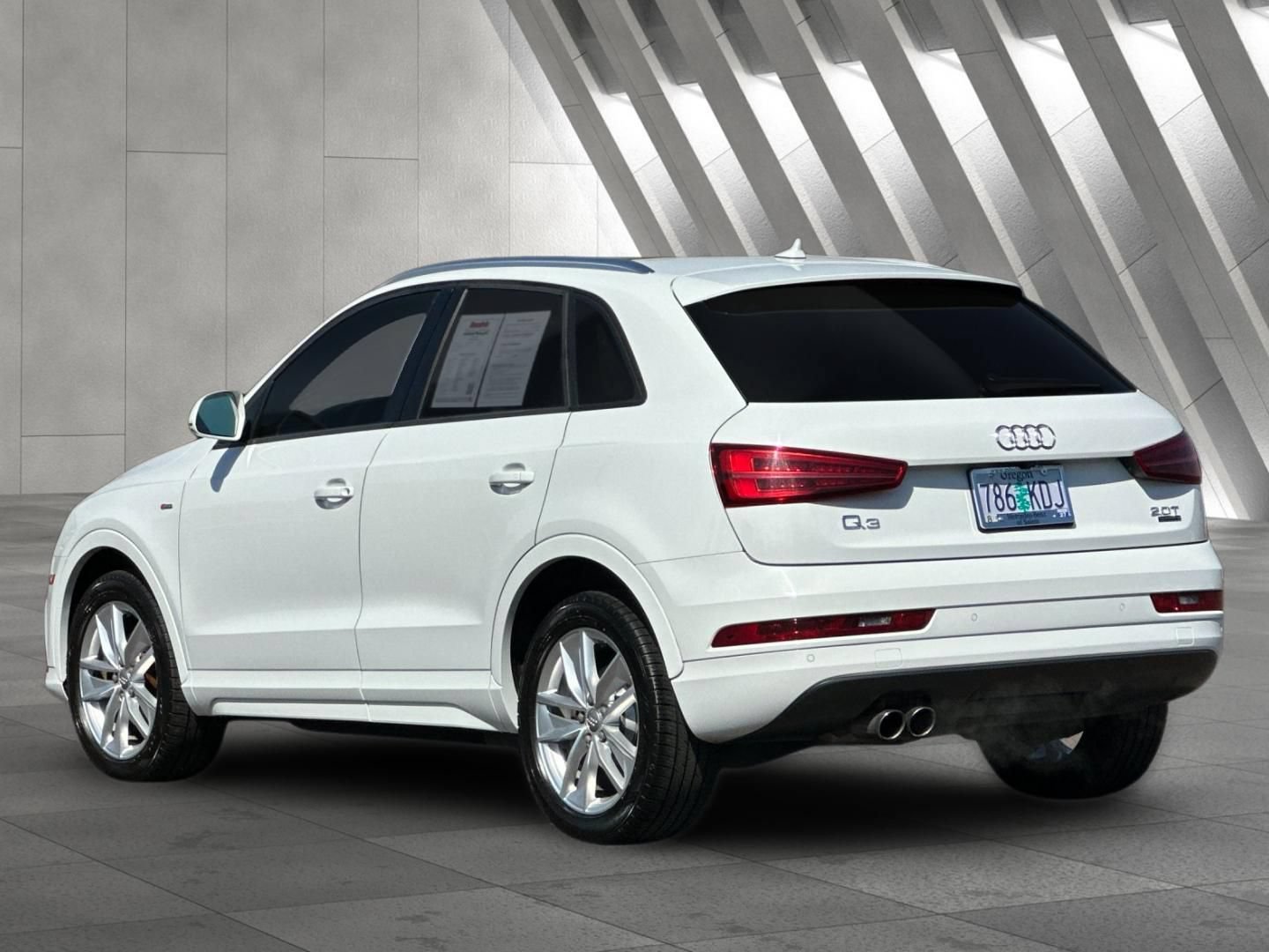 Used 2018 Audi Q3 2.0T Premium w/ Convenience Package AWD/4WD image 6