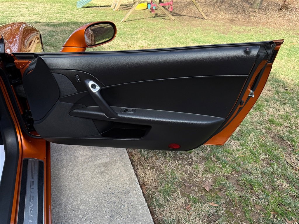 Used 2009 Chevrolet Corvette Coupe w/ Preferred Equipment Group image 57