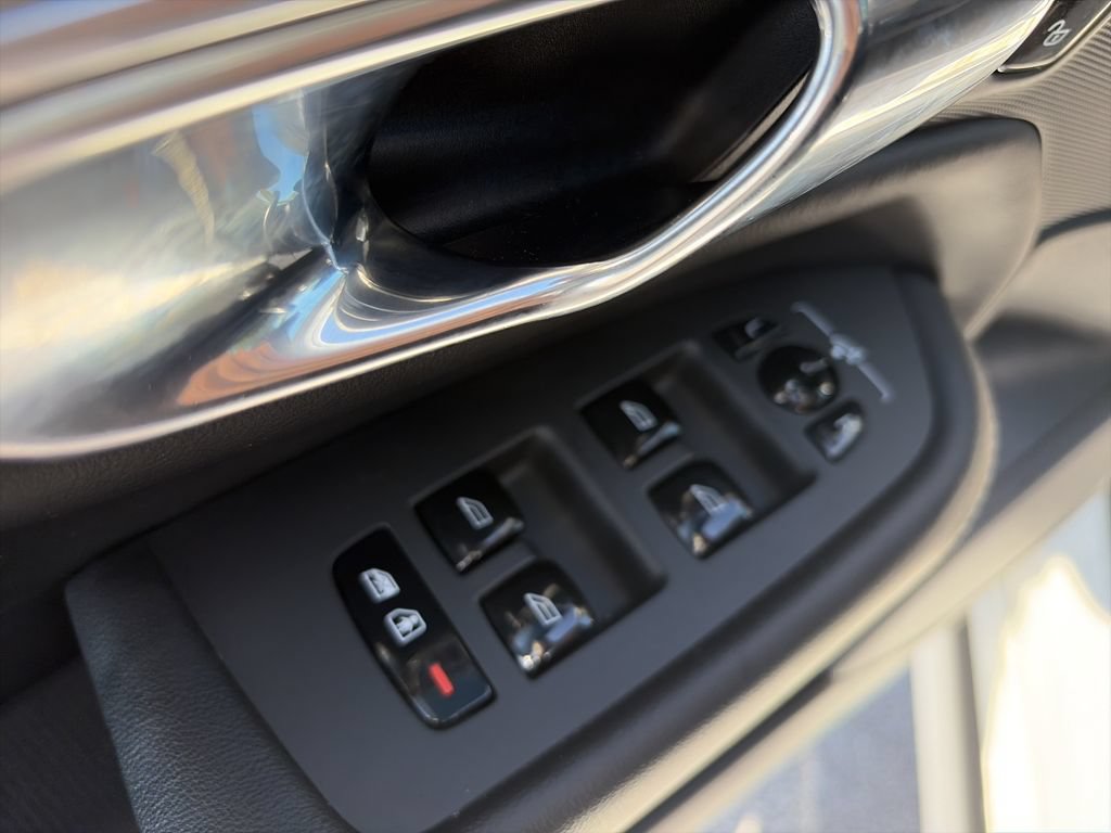 Used 2021 Volvo XC90 T6 Inscription w/ Protection Package Premier AWD/4WD image 18