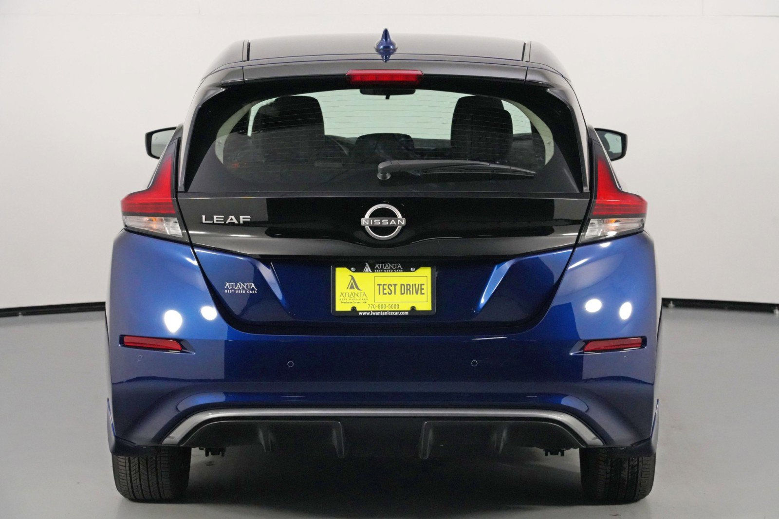 Used 2025 Nissan Leaf S image 45