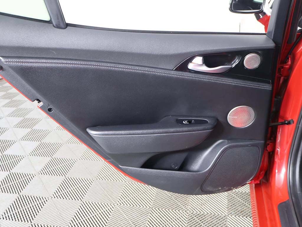 Used 2022 Kia Stinger GT-Line w/ Sun & Sound Package RWD image 26