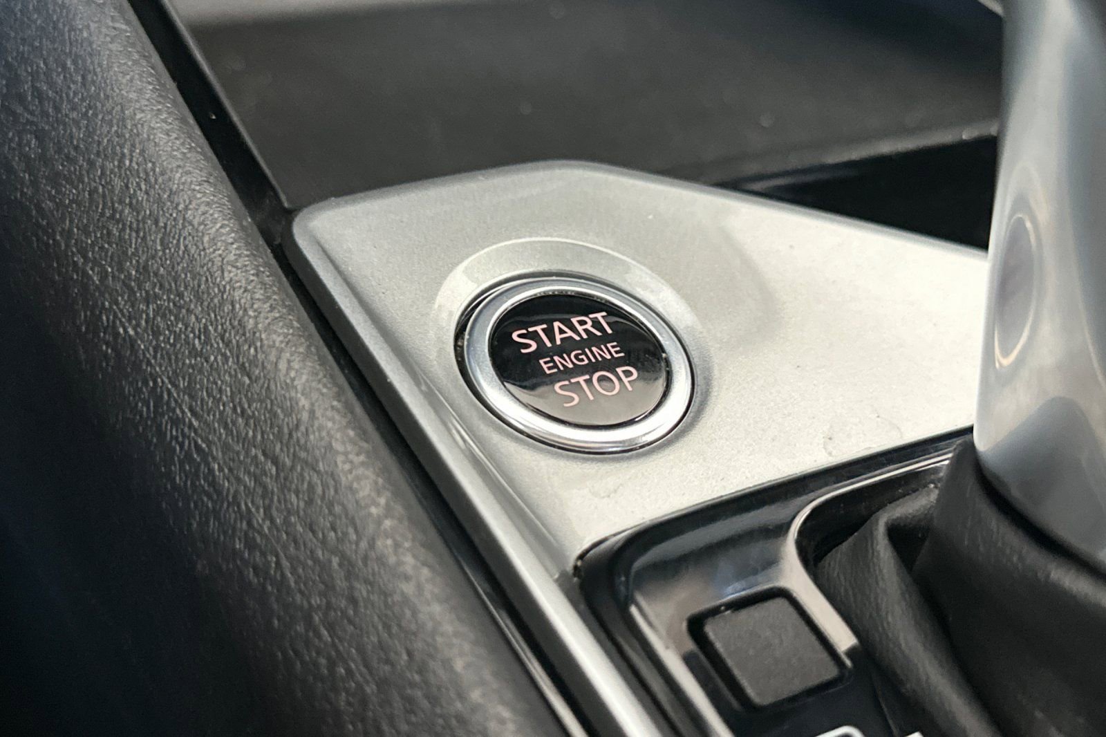 Used 2024 Nissan Altima 2.5 SV FWD image 19