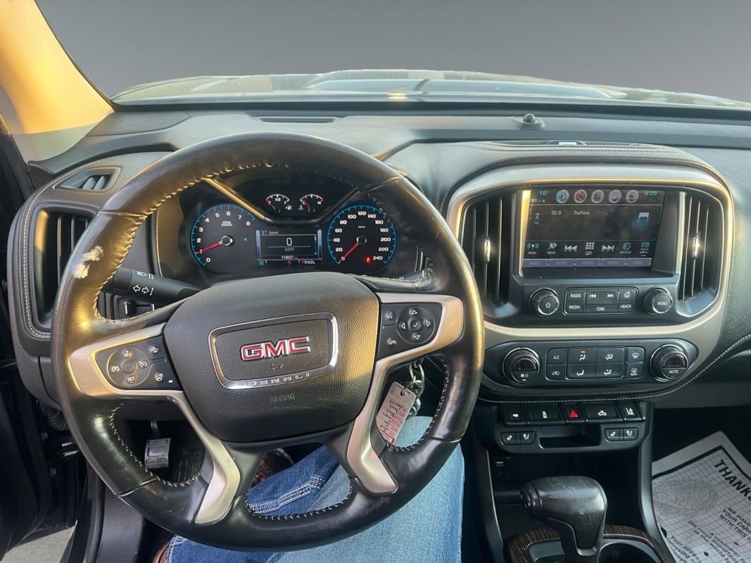 Used 2018 GMC Canyon Denali image 10