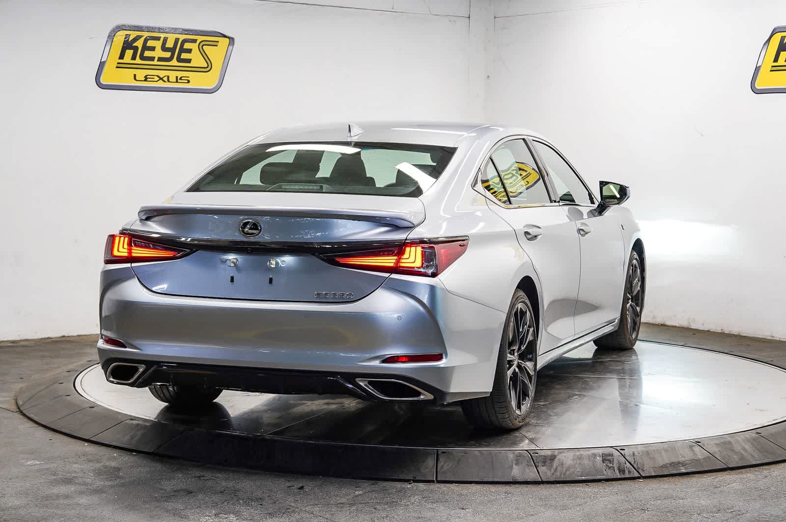 Certified 2024 Lexus ES 350 F Sport w/ Accessory Package (Z1) FWD image 4
